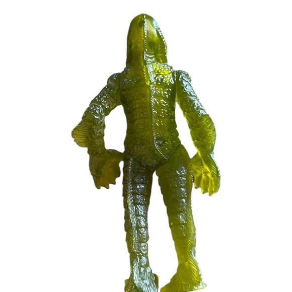 Vintage 97 collectible Burger King Creature from the Black Lagoon action figure - Picture 2 of 3